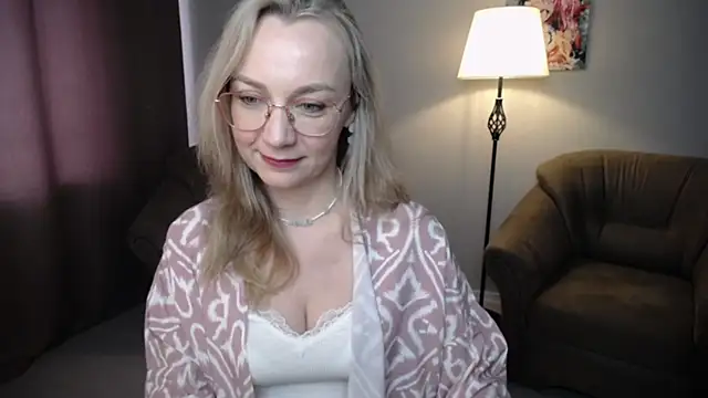 Ava Elior online show from June 1, 11:43 am