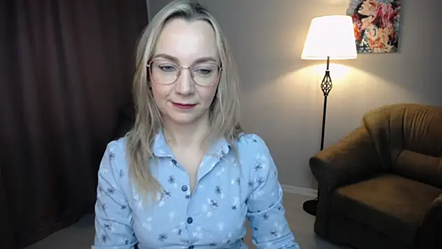 Ava Elior online show from February 25, 11:10 am