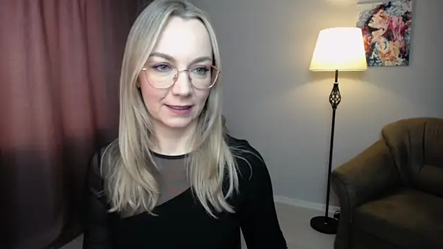 Ava Elior online show from November 26, 11:10 am