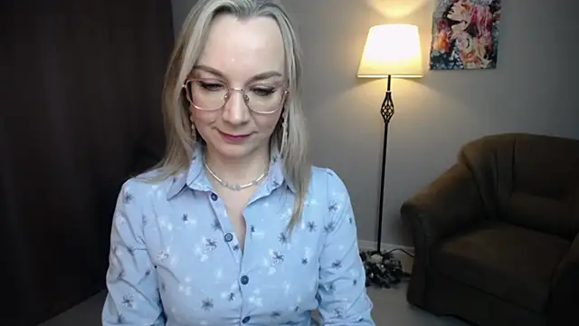 Ava Elior online show from December 19, 11:23 am