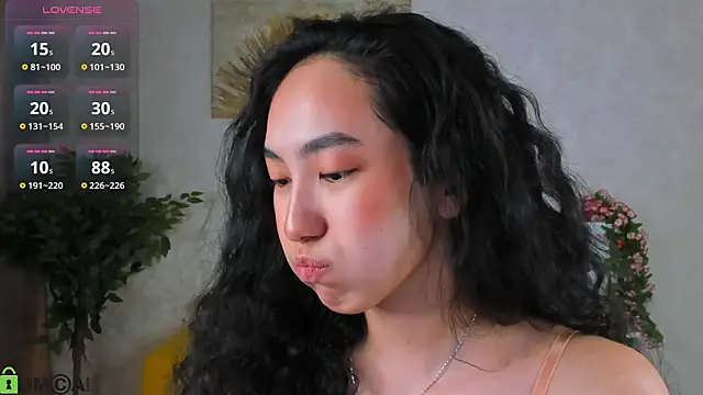 FlirtyAura online show from February 6, 3:46 am