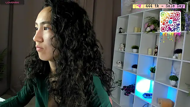 FlirtyAura online show from May 28, 3:36 am