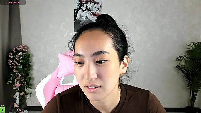 FlirtyAura online show from November 3, 3:45 am