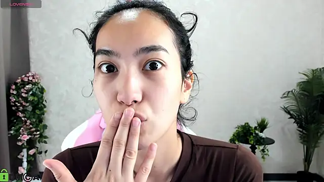 FlirtyAura online show from October 24, 1:48 am