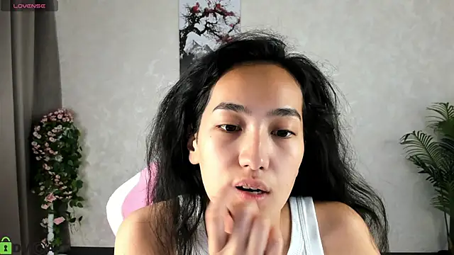 Snapshot of FlirtyAura chatting on September 21, 3:44 am FlirtyAura online show from September 21, 3:44 am