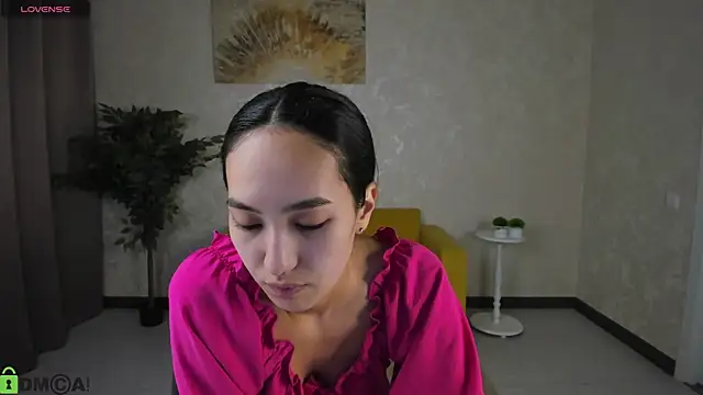 FlirtyAura online show from April 9, 3:52 am