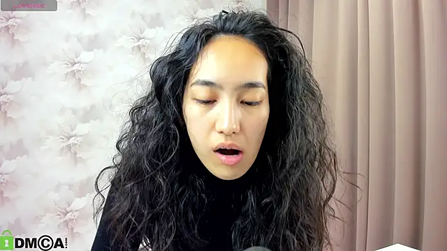 Snapshot of FlirtyAura chatting on October 2, 2:59 am FlirtyAura online show from October 2, 2:59 am