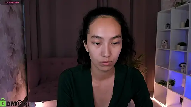 FlirtyAura online show from July 18, 3:37 am