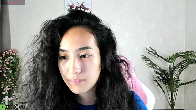 Snapshot of FlirtyAura chatting on September 17, 3:41 am FlirtyAura online show from September 17, 3:41 am