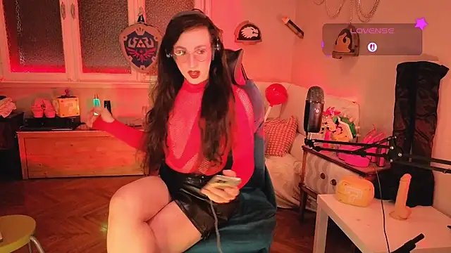 Zesty Peach online show from June 29, 4:28 pm
