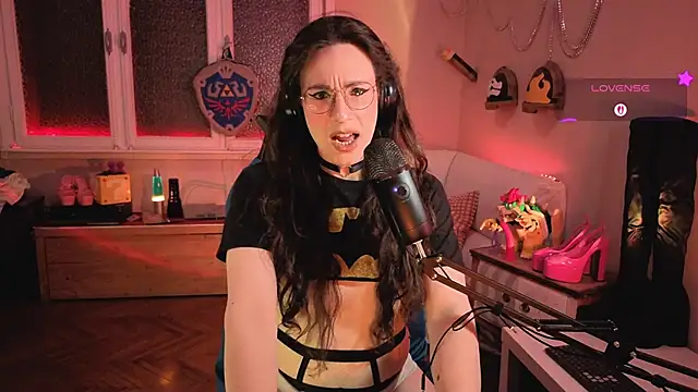 Zesty Peach online show from June 21, 9:53 pm