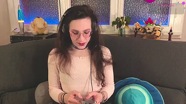 Zesty Peach online show from March 23, 11:37 pm