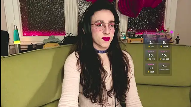 Zesty Peach online show from February 11, 11:59 pm