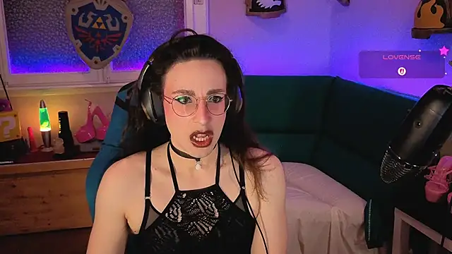 Zesty Peach online show from June 6, 10:48 pm