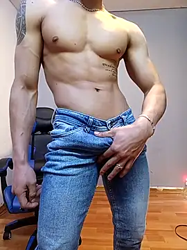 jhonny thes28 online show from February 8, 9:01 pm