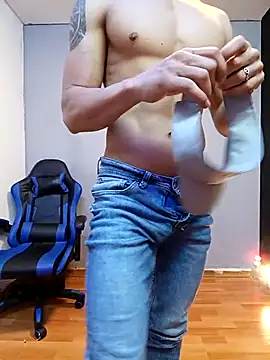 jhonny thes28 online show from March 1, 2:39 pm