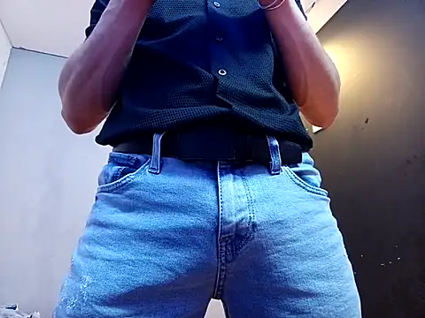 Snapshot of jhonny_thes28 chatting on September 17, 7:54 am jhonny thes28 online show from September 17, 7:54 am