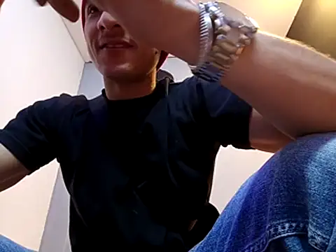 jhonny thes28 online show from October 28, 4:50 pm