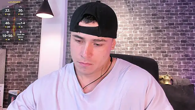 Snapshot of connorsmiith chatting on October 7, 1:45 pm connorsmiith online show from October 7, 1:45 pm