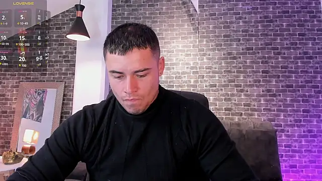 Snapshot of connorsmiith chatting on October 6, 11:55 am connorsmiith online show from October 6, 11:55 am