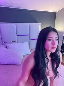 Snapshot of BellaFernandez__ chatting on October 16, 11:51 am BellaFernandez online show from October 16, 11:51 am