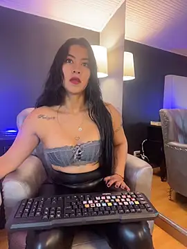 BellaFernandez   online show from May 23, 12:04 pm
