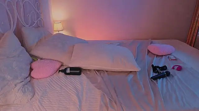 BarbieRichy online show from November 17, 1:53 am