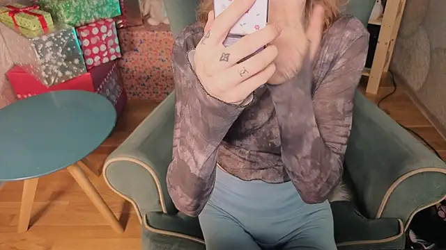 BarbieRichy online show from November 28, 5:40 am