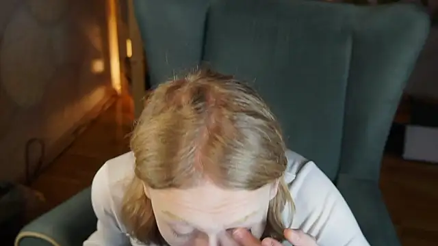 BarbieRichy online show from November 12, 6:06 am