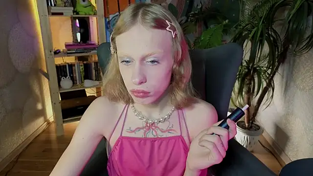 BarbieRichy online show from October 19, 5:21 am