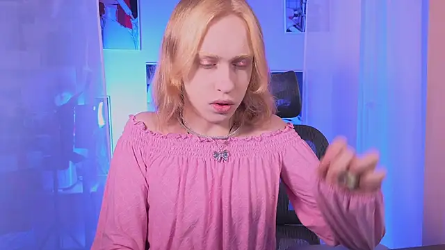 BarbieRichy online show from November 26, 5:40 am