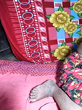 Snapshot of raju-ki-rani chatting on November 18, 5:49 pm raju-ki-rani online show from November 18, 5:49 pm