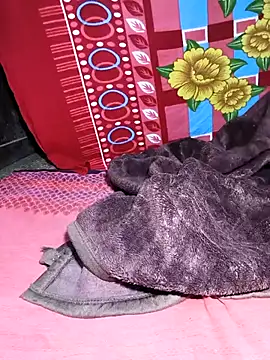 Snapshot of raju-ki-rani chatting on November 28, 5:46 pm raju-ki-rani online show from November 28, 5:46 pm