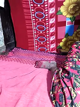 Snapshot of raju-ki-rani chatting on October 27, 5:47 pm raju-ki-rani online show from October 27, 5:47 pm