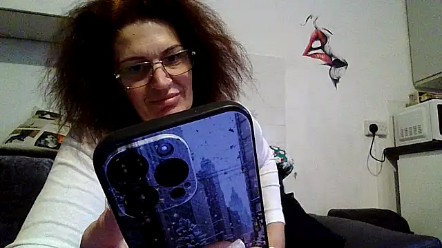 RubyyRosee online show from March 12, 1:37 pm