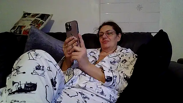 RubyyRosee online show from November 9, 10:08 am