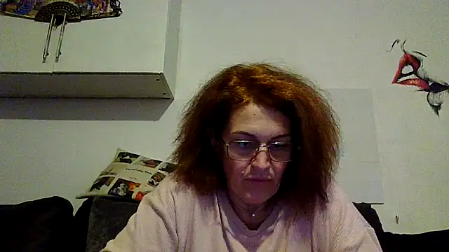 RubyyRosee online show from December 5, 2:26 pm