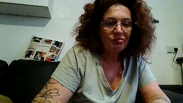RubyyRosee online show from May 27, 5:15 am