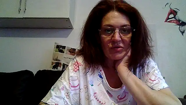 RubyyRosee online show from May 3, 9:47 am