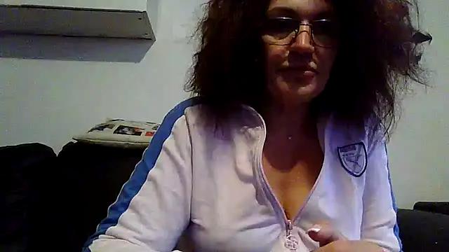 RubyyRosee online show from April 22, 5:47 am
