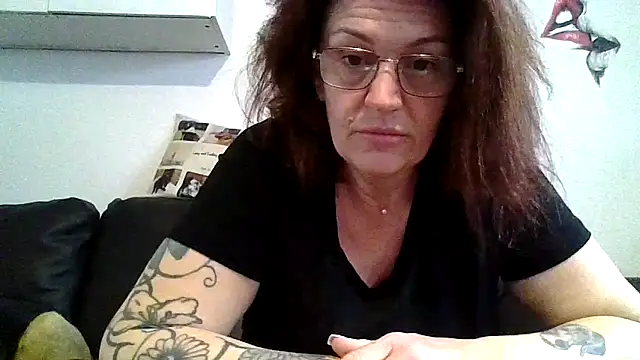 RubyyRosee online show from May 15, 5:49 am