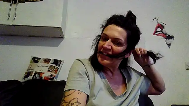 RubyyRosee online show from June 9, 5:41 am