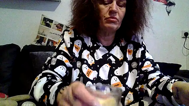 RubyyRosee online show from March 16, 9:02 am