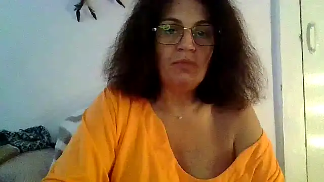 RubyyRosee online show from October 13, 1:12 pm