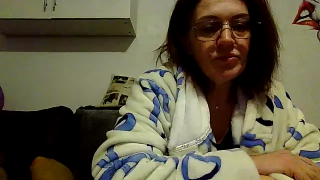 RubyyRosee online show from February 1, 6:22 am