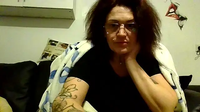 RubyyRosee online show from January 10, 6:42 am