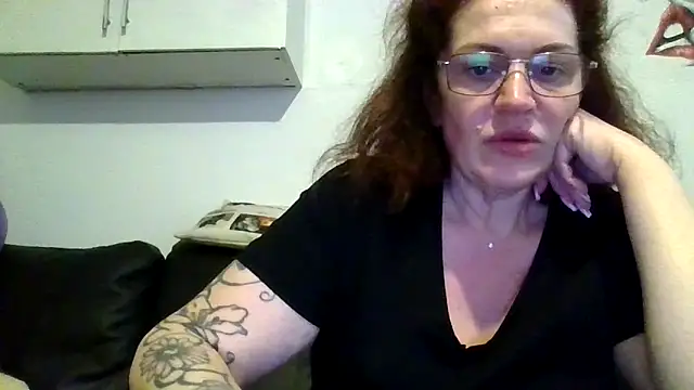RubyyRosee online show from April 26, 6:22 am