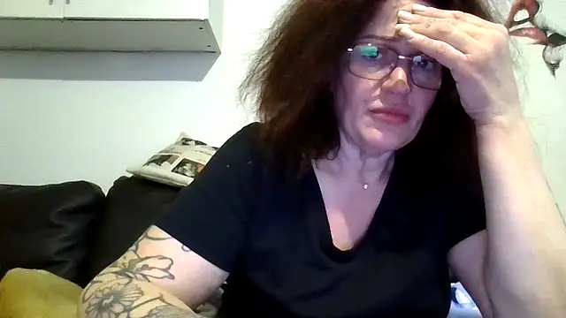 RubyyRosee online show from April 20, 5:32 am