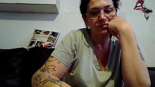 RubyyRosee online show from June 10, 5:19 am