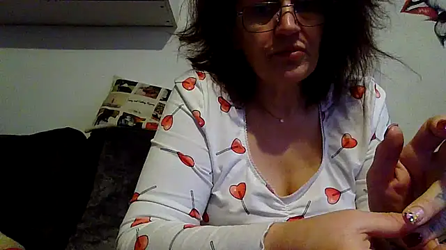 RubyyRosee online show from January 12, 10:00 am